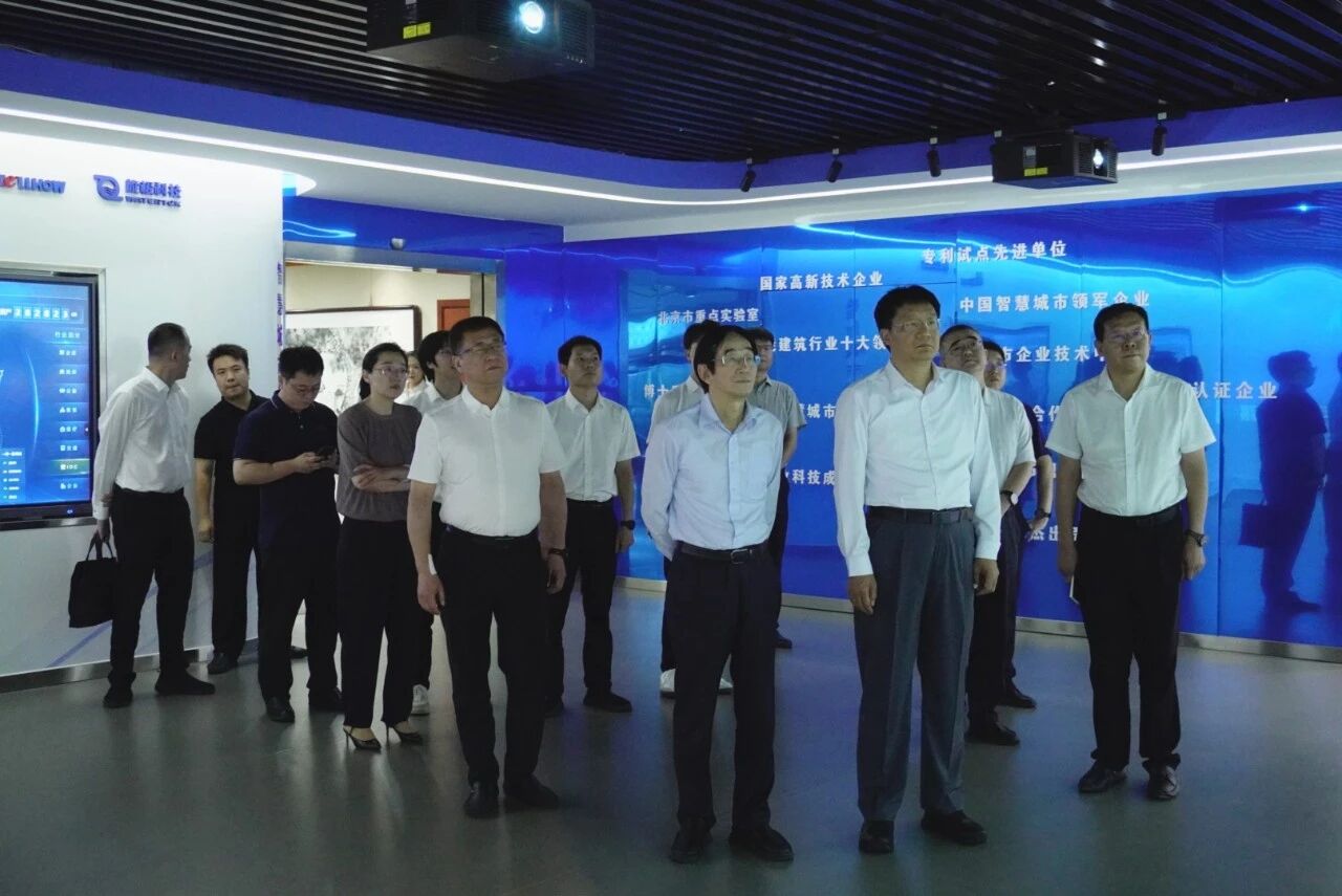 南昌市委副书记、市长高世文调研K8凯发国际—以AI赋能韧性城市建设情况